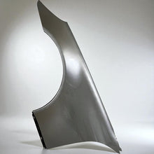 Laden Sie das Bild in den Galerie-Viewer, Kotflügel Mercedes-Benz Slk R171 Vorne Links