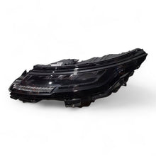 Laden Sie das Bild in den Galerie-Viewer, Frontscheinwerfer Land Rover Range Evoque L551 R8D213W030 Links Headlight SCH9140984226cj