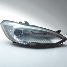 Laden Sie das Bild in den Galerie-Viewer, Frontscheinwerfer Tesla Model S 6005911-00-C Bi-Xenon Rechts oder Links