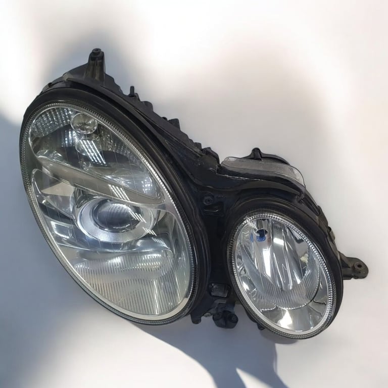 Frontscheinwerfer Mercedes-Benz W211 VAX8104 Xenon Rechts Scheinwerfer Headlight SCH7479996702ou