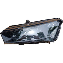 Laden Sie das Bild in den Galerie-Viewer, Frontscheinwerfer Skoda Enyaq 1EX014773-83 5LB941015H LED Links Headlight