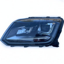 Laden Sie das Bild in den Galerie-Viewer, Frontscheinwerfer VW Amarok 2H3941032 Xenon Ein Stück (Rechts oder Links) SCH5180652000in