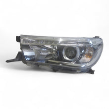 Load image into Gallery viewer, Frontscheinwerfer Toyota Hilux VIII LED Links Scheinwerfer Headlight SCH2281659128zg