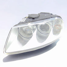 Laden Sie das Bild in den Galerie-Viewer, Frontscheinwerfer VW Touareg 7L6941015BL 89308471 Links Scheinwerfer Headlight