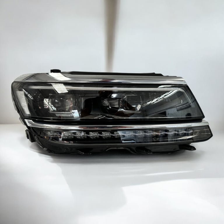 Frontscheinwerfer VW Tiguan 5NB941082D 15-FULL Full LED Rechts Headlight