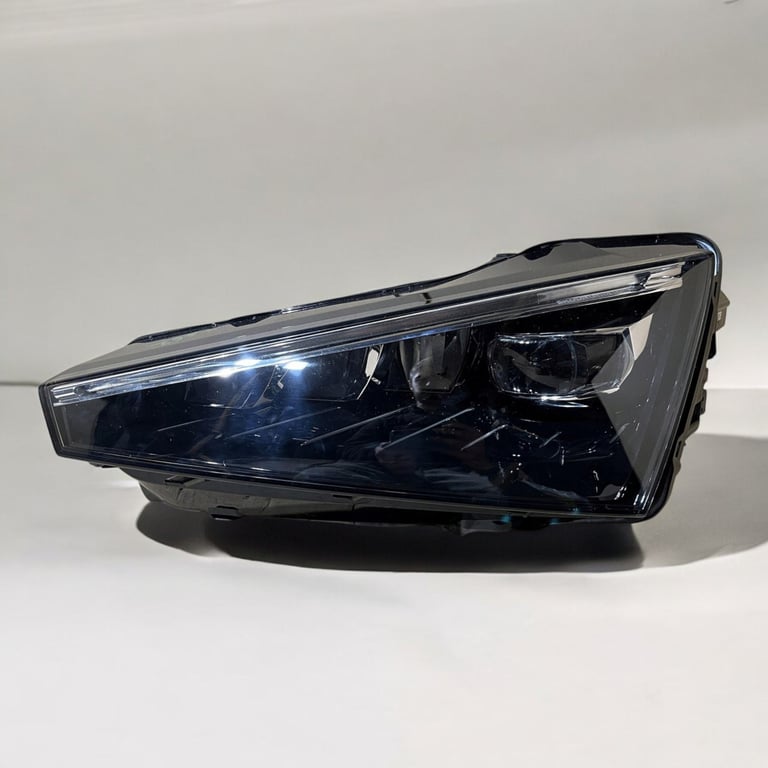 Frontscheinwerfer Skoda Scala 657941015A LED Ein Stück (Rechts oder Links) SCH8417062534vs