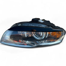 Laden Sie das Bild in den Galerie-Viewer, Frontscheinwerfer Audi A4 B7 8E0941003 Xenon Ein Stück (Rechts oder Links) SCH6421999110wq
