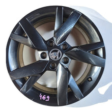 Laden Sie das Bild in den Galerie-Viewer, 1x Alufelge 17 Zoll 6.5&quot; 5x112 46ET 5E3601025 Skoda Octavia 5e3 Rim Wheel