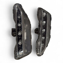 Laden Sie das Bild in den Galerie-Viewer, Frontscheinwerfer Hyundai I40 92201-3Z5 LED Ein Stück (Rechts oder Links) SCH2157435171ip