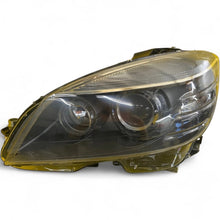 Laden Sie das Bild in den Galerie-Viewer, Frontscheinwerfer Mercedes-Benz W204 A2048207561 Xenon Links Headlight SCH8961851749fs