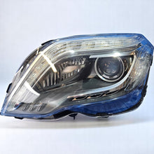 Laden Sie das Bild in den Galerie-Viewer, Frontscheinwerfer Mercedes-Benz W204 A2048201539 Xenon Links Headlight SCH3095343085jk