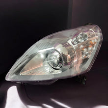Laden Sie das Bild in den Galerie-Viewer, Frontscheinwerfer Opel Zafira B 9813477980-00 Bi-Xenon Links Headlight