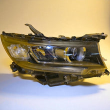 Laden Sie das Bild in den Galerie-Viewer, Frontscheinwerfer Toyota Land Cruiser 85661-28011 Full LED Rechts Headlight SCH2531351329qp