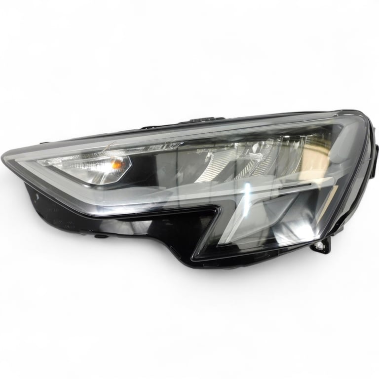 Frontscheinwerfer Audi A3 8Y0941011 LED Ein Stück (Rechts oder Links) Headlight SCH9213771299lg
