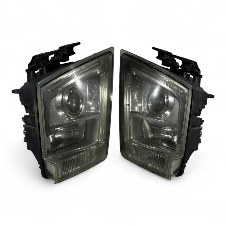 Frontscheinwerfer Volvo 82304585 82304599 Ein Satz Scheinwerfer Headlight SCH7065892978nu