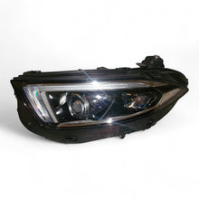 Laden Sie das Bild in den Galerie-Viewer, Frontscheinwerfer Mercedes-Benz Cls A2579069902 LED Rechts oder Links SCH8786068642ma
