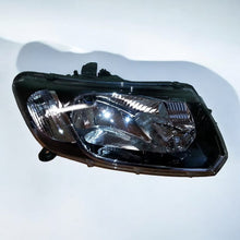 Laden Sie das Bild in den Galerie-Viewer, Frontscheinwerfer Dacia Logan Ein Stück (Rechts oder Links) Headlight