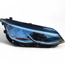 Load image into Gallery viewer, Frontscheinwerfer VW Golf VIII 5H1941006B 992941591 LED Rechts Headlight SCH3792620521qj