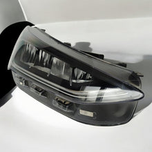 Laden Sie das Bild in den Galerie-Viewer, Frontscheinwerfer Ford Focus NX7B-13E014-CD Full LED Rechts Headlight SCH9387898135ce