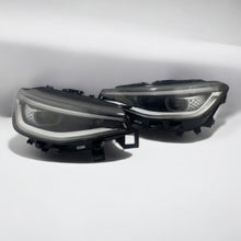 Laden Sie das Bild in den Galerie-Viewer, Frontscheinwerfer VW Id.4 11B941035D 11B941036D Ein Stück (Rechts oder Links) SCH2830129622nh