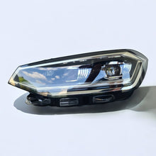 Load image into Gallery viewer, Frontscheinwerfer VW Sportsvan 517941113A LED Links Scheinwerfer Headlight