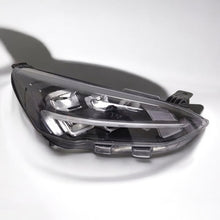 Laden Sie das Bild in den Galerie-Viewer, Frontscheinwerfer Ford Focus Rechts Scheinwerfer Headlight