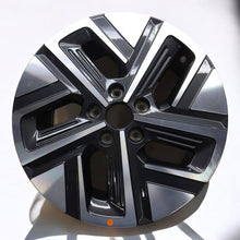 Laden Sie das Bild in den Galerie-Viewer, 1x Alufelge 17 Zoll 7.0&quot; 5x114.3 50ET Glanz Graphit 52910-DD100 Hyundai Kona Mg