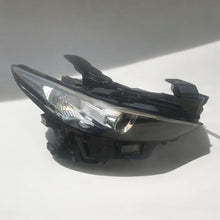 Laden Sie das Bild in den Galerie-Viewer, Frontscheinwerfer Mazda III BCJH-51030 LED Rechts Scheinwerfer Headlight SCH6636631883ic