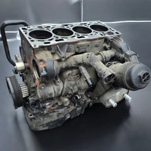 Laden Sie das Bild in den Galerie-Viewer, Motorblock Audi CNH 2.0 TDI 190PS 140kW Diesel Unkomplett MOT8415084933pz