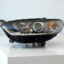 Laden Sie das Bild in den Galerie-Viewer, Frontscheinwerfer Ford Mondeo V Fusion DS73-13W030-AG Links Headlight SCH6708076456xt