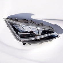 Load image into Gallery viewer, Frontscheinwerfer Seat Ibiza V 6F1941008A LED Rechts Scheinwerfer Headlight