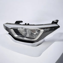 Laden Sie das Bild in den Galerie-Viewer, Frontscheinwerfer Hyundai I20 II 92101C8000 LED Links Scheinwerfer Headlight