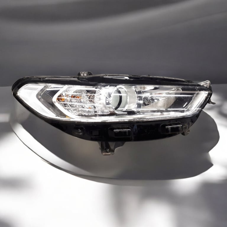 Frontscheinwerfer Ford Mondeo Rechts Scheinwerfer Headlight SCH1976741474vq