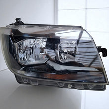 Load image into Gallery viewer, Frontscheinwerfer Man Tge Crafter 7C1941006 Rechts Scheinwerfer Headlight SCH6023468719ke