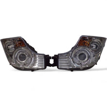 Laden Sie das Bild in den Galerie-Viewer, Frontscheinwerfer Mercedes-Benz A9608200739 A9608200639 Xenon Rechts oder Links SCH3734652469yv