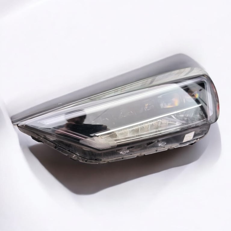 Frontscheinwerfer Hyundai Tucson D792111A10 D792111A20 LED Rechts oder Links SCH8126020497ry
