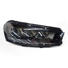 Laden Sie das Bild in den Galerie-Viewer, Frontscheinwerfer Skoda Fabia 6VB941016 Rechts Scheinwerfer Headlight SCH1732371475zx
