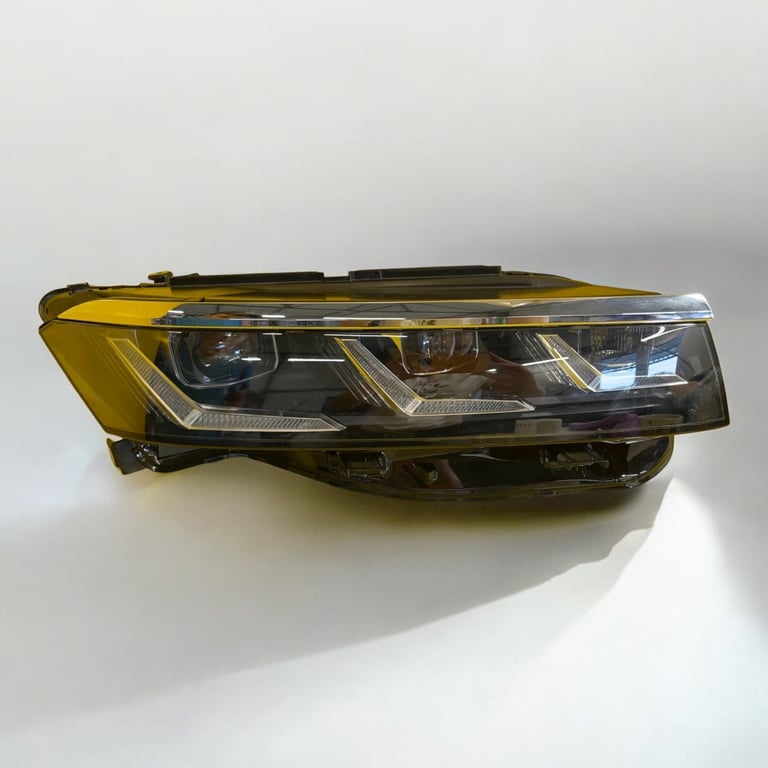 Frontscheinwerfer VW Touareg 761941082 LED Rechts Scheinwerfer Headlight