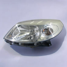 Laden Sie das Bild in den Galerie-Viewer, Frontscheinwerfer Dacia Sandero 8200733878 LED Links Scheinwerfer Headlight