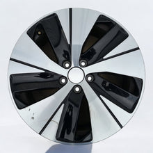 Laden Sie das Bild in den Galerie-Viewer, 1x Alufelge 18 Zoll 7.5&quot; 5x108 50 5ET Glanz Schwarz 31680403 Volvo Xc40