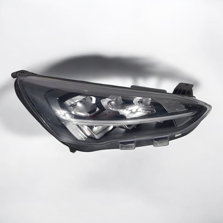 Frontscheinwerfer Ford Focus MX7B-13E014-EB LED Rechts Scheinwerfer Headlight