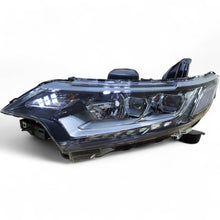 Laden Sie das Bild in den Galerie-Viewer, Frontscheinwerfer Mitsubishi Outlander ECM921-21C10 Links Scheinwerfer Headlight SCH6163718746ms