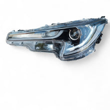 Laden Sie das Bild in den Galerie-Viewer, Frontscheinwerfer Toyota Corolla 81150-02S70 LED Ein Stück (Rechts oder Links)
