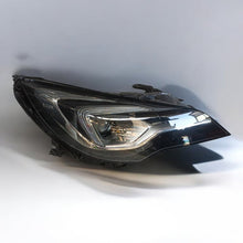 Laden Sie das Bild in den Galerie-Viewer, Frontscheinwerfer Opel Astra 39228715 Rechts Scheinwerfer Headlight