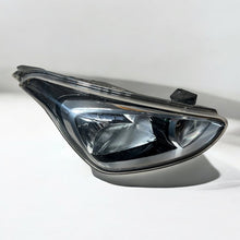 Load image into Gallery viewer, Frontscheinwerfer Hyundai I10 92102-B9000 Rechts Scheinwerfer Headlight