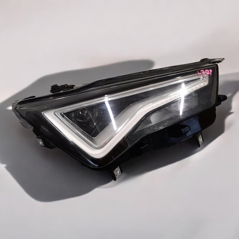 Frontscheinwerfer Seat Ateca Rechts Scheinwerfer Headlight SCH6159476412ts