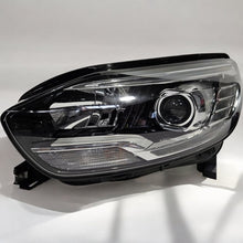 Laden Sie das Bild in den Galerie-Viewer, Frontscheinwerfer Renault Scenic 260606727R Links Scheinwerfer Headlight SCH2415290763xy