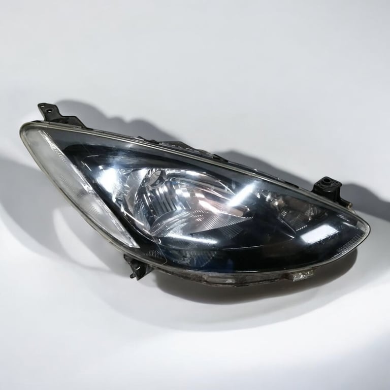 Frontscheinwerfer Mazda II FRE39438 Rechts Scheinwerfer Headlight