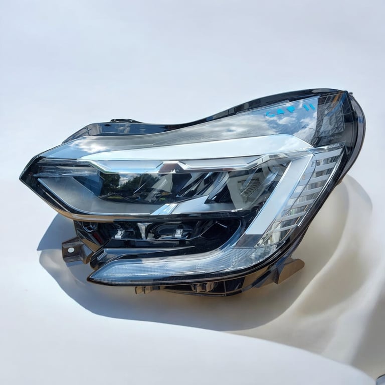 Frontscheinwerfer Renault Captur II 260608054R LED Links Scheinwerfer Headlight SCH3471316103jk
