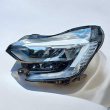Load image into Gallery viewer, Frontscheinwerfer Renault Captur II 260608054R LED Links Scheinwerfer Headlight SCH3471316103jk